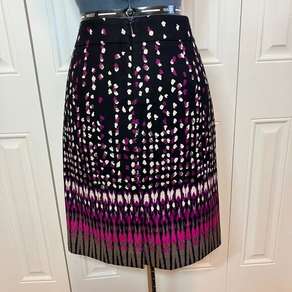 Ann Taylor Purple Print Cotton Spandex Skirt Size 8 - Picture 4 of 5